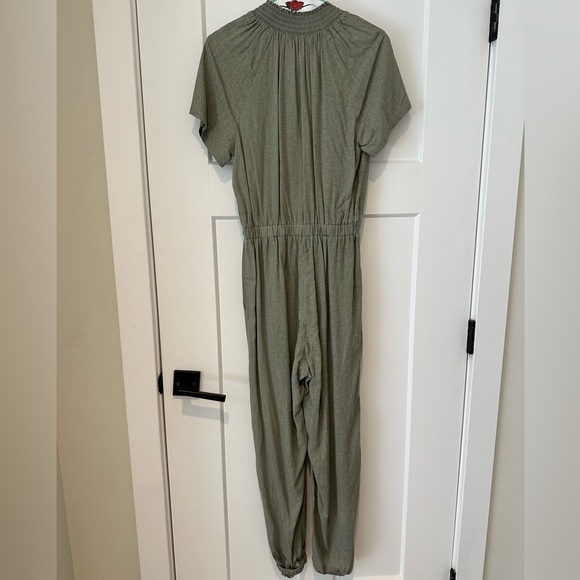 BB Dakota by Steve Madden Green Jumpsuit - Picture 3 of 9